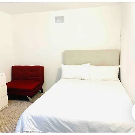 Edinburgh Hostel بيت شباب إدنبرة