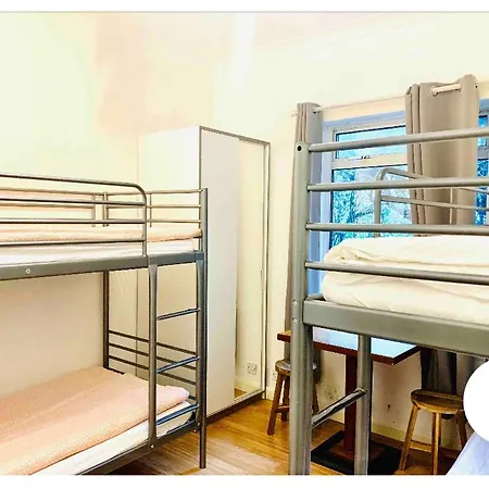 Edinburgh Hostel بيت شباب