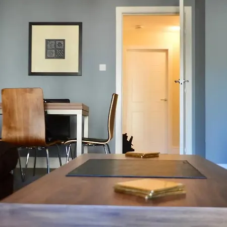 Apartament Modern 2br City Centre