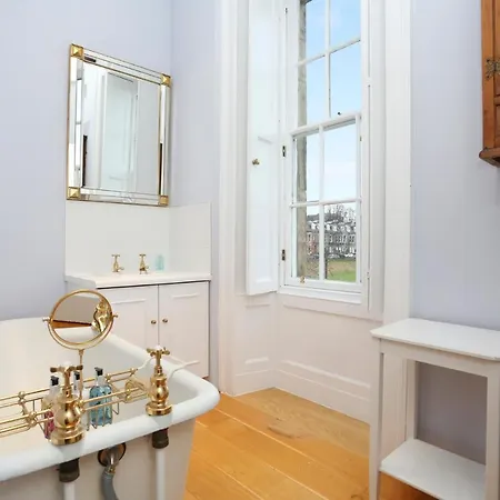 Entire 4 Storey 19th Century Townhouse Nr City Centre * Edinburgh