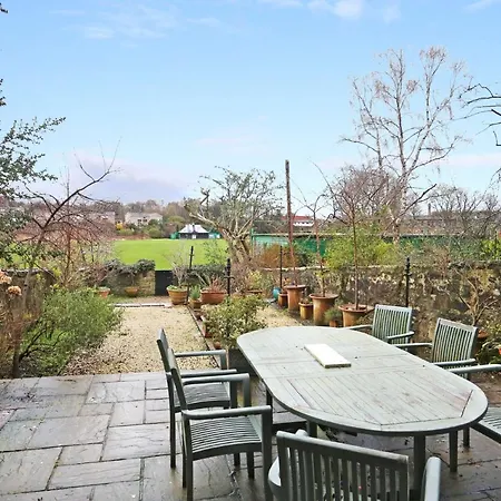 Villa Entire 4 Storey 19th Century Townhouse Nr City Centre *