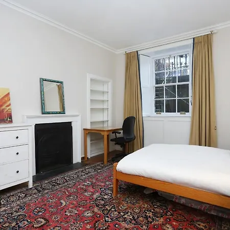 Entire 4 Storey 19th Century Townhouse Nr City Centre Villa Edinburgh