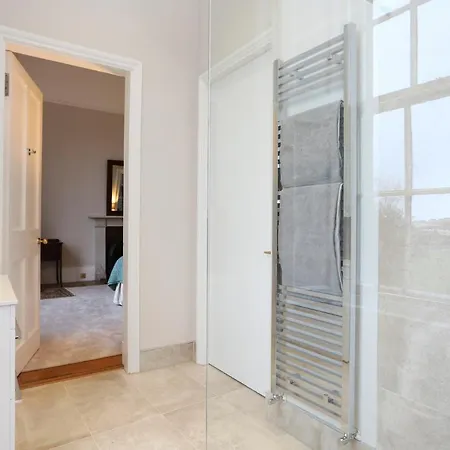 Villa Entire 4 Storey 19th Century Townhouse Nr City Centre