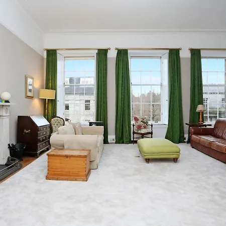 Entire 4 Storey 19th Century Townhouse Nr City Centre Edinburgh