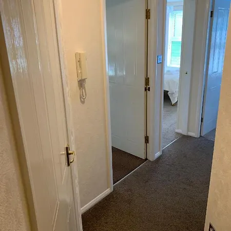 Apartment Tytler Gardens