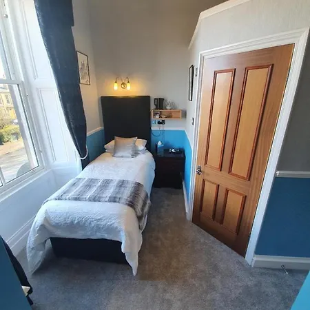 Lauderville 4*
