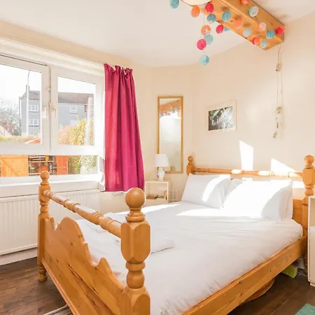Charming 3 Bed Flat In For 6 People Apartment *