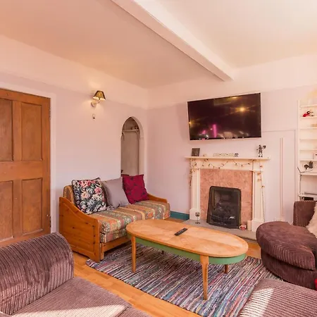Charming 3 Bed Flat In For 6 People