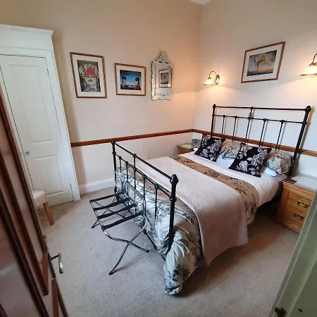 Casa de hóspedes Lauderville 4*