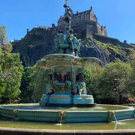 Claremont House Bed & Breakfast Edimburgo