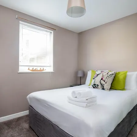 Dicksonfield Groud Floor Appartement