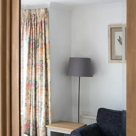 Dicksonfield Groud Floor Appartement *