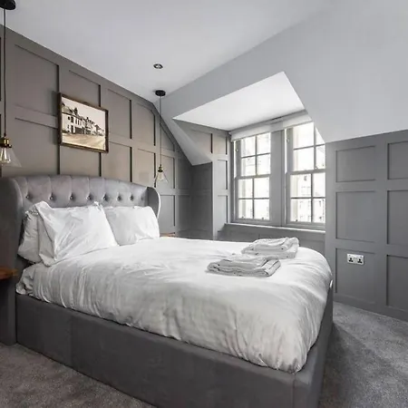 Grassmarket Luxury - 3br-2ba - Free Parking By Bonjour Residences