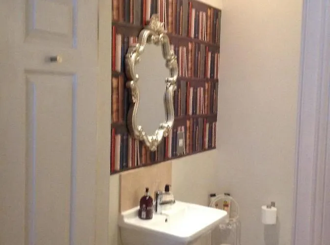 A In The - West 4* Edinburgh