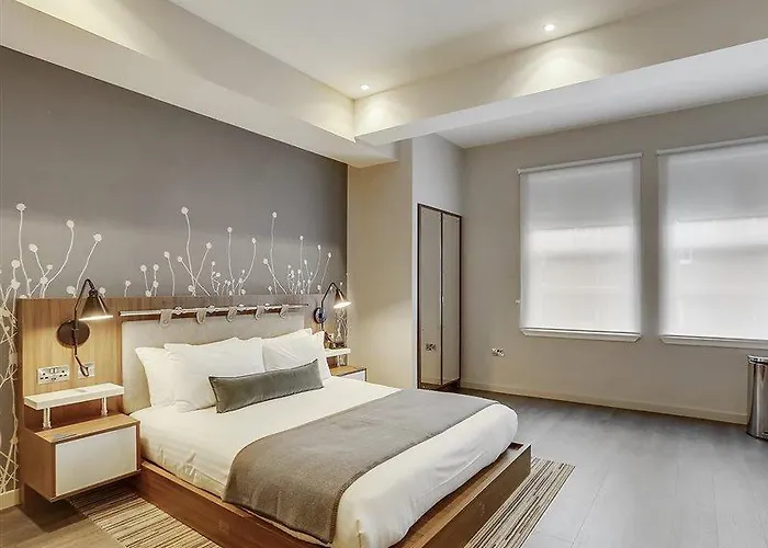 Heeton Concept Queen Street 4* Edynburg