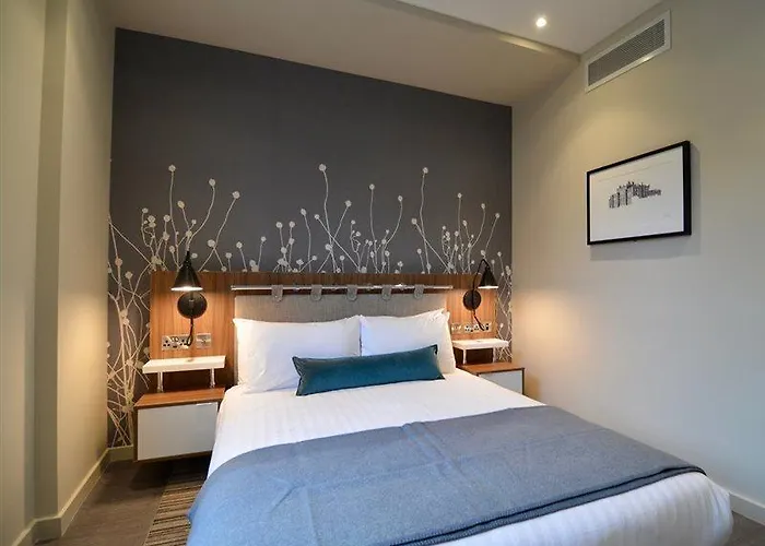 Heeton Concept Queen Street