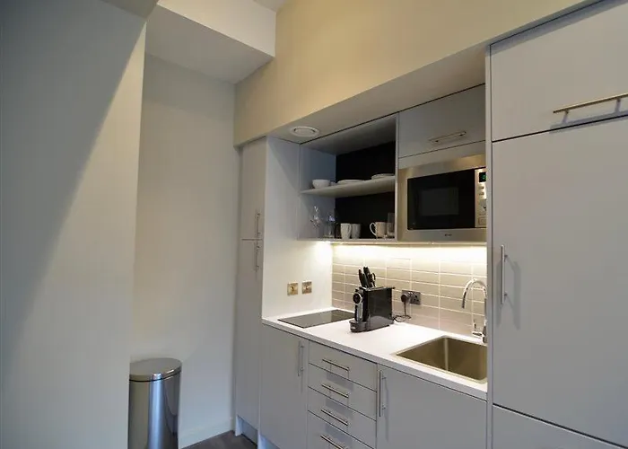 Heeton Concept Queen Street