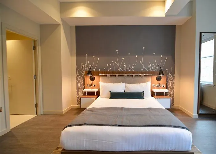Hotel apartamentowy Heeton Concept Queen Street Edynburg