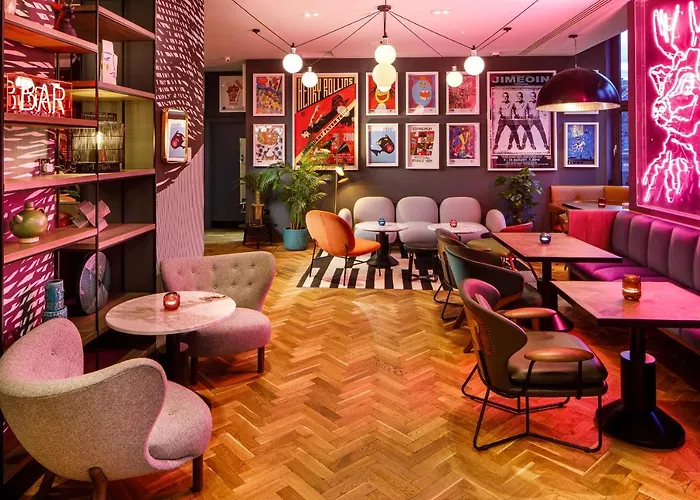 Ibis Styles St Andrew Square 3* 爱丁堡