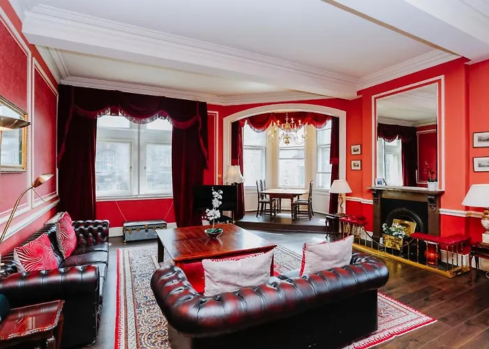 Royal Mile Mansions 14 * Edinburgh