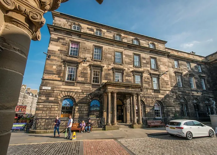Apartament Parliament Sq *