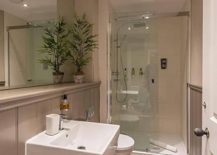 No1 - George Iv Bridge Otel 4*