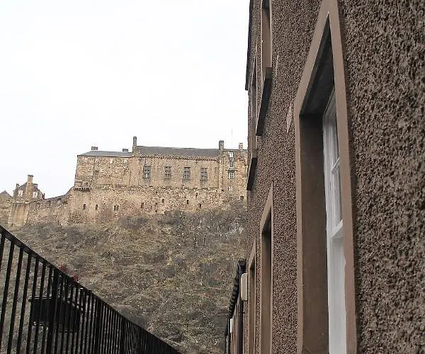 Apartment In With Great View On Castle