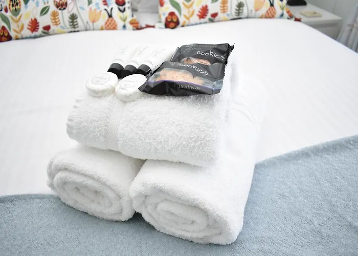 Bernard St - Bright And Spacious 1 Bed At The Shore! * Edinburgh