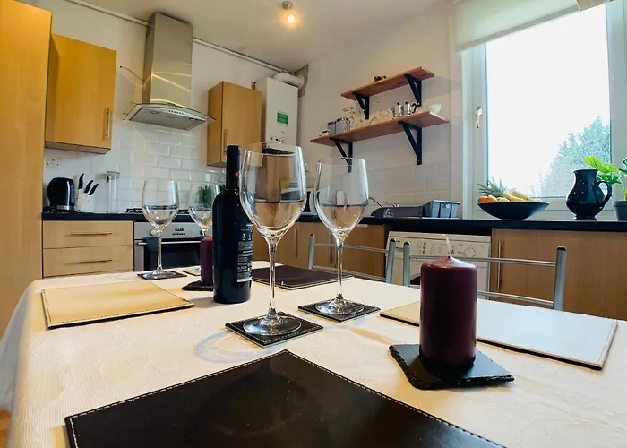 Maria- Bright And Modern Center . Daire *