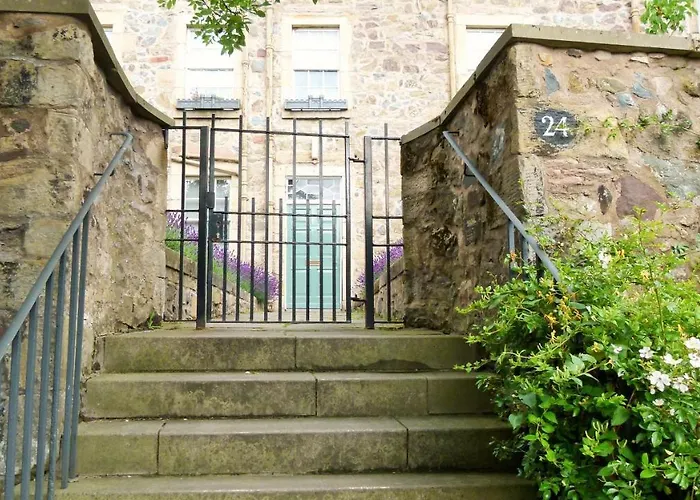 Apartment F2 Charming Centre Full Of Character