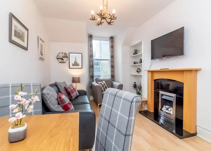 Apartment Bright And Cosy Flat At The Heart Of The Old Town - Pass The Keys