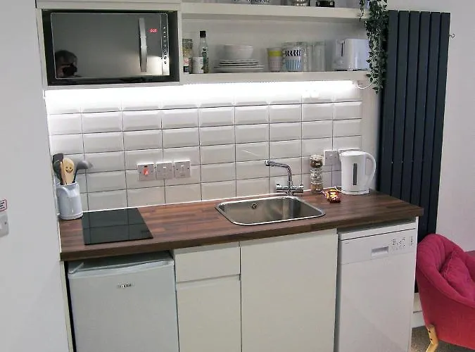 Beaverhall Holiday Apartments אדינבורו