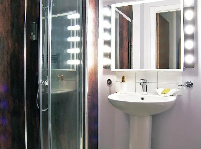 Beaverhall Holiday Apartments * אדינבורו