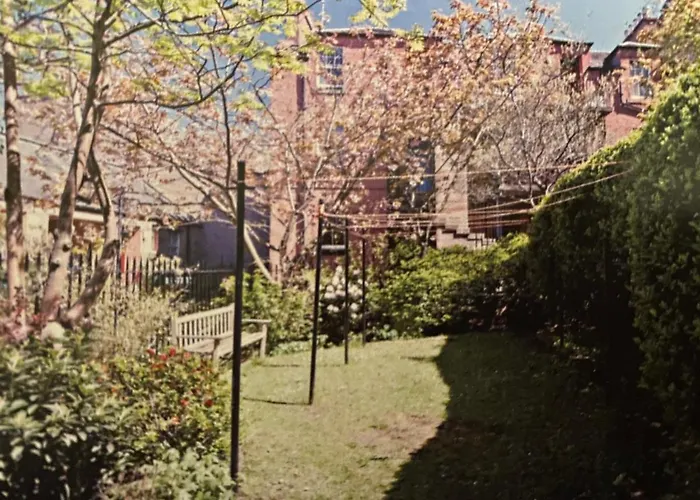 The Cosy Courtyard * Edinburgh