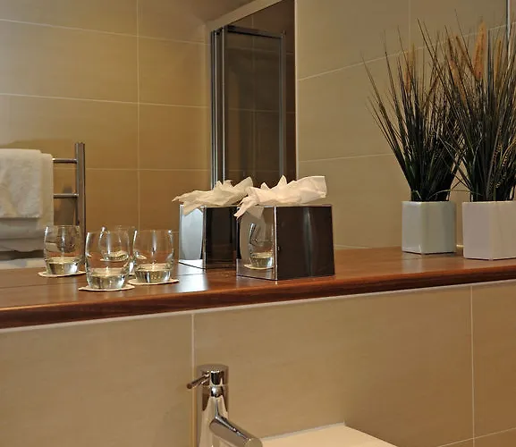 Stewart By Heeton Concept - 4*