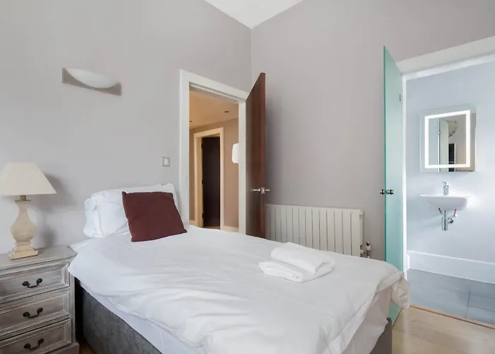 Innercitylets - Royal Mile Edimburgo