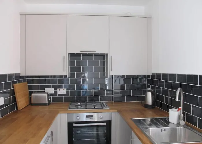 아파트 2 Chessels Court, Flat 3 *