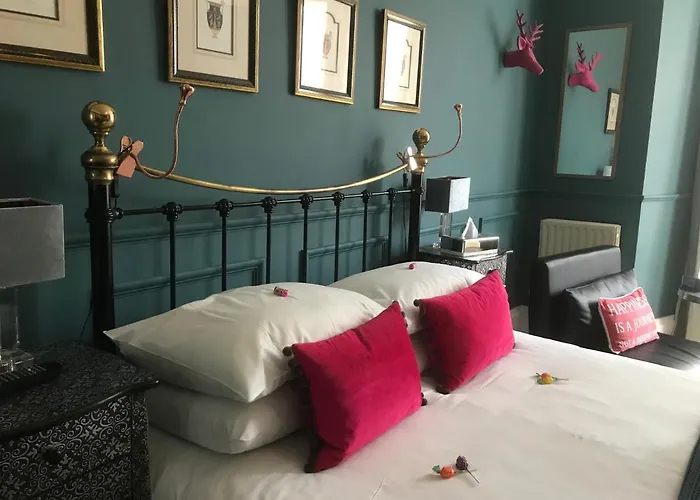 Albyn Townhouse 4*