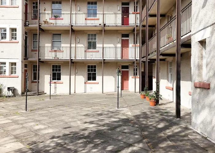 Stunning 2 Bed Nr The Royal Mile & The Castle Apartament
