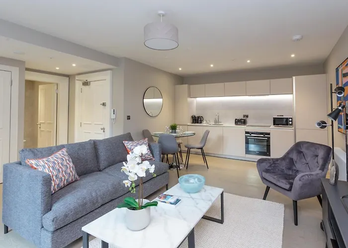 Dragon - Centre 2 Bed דירה