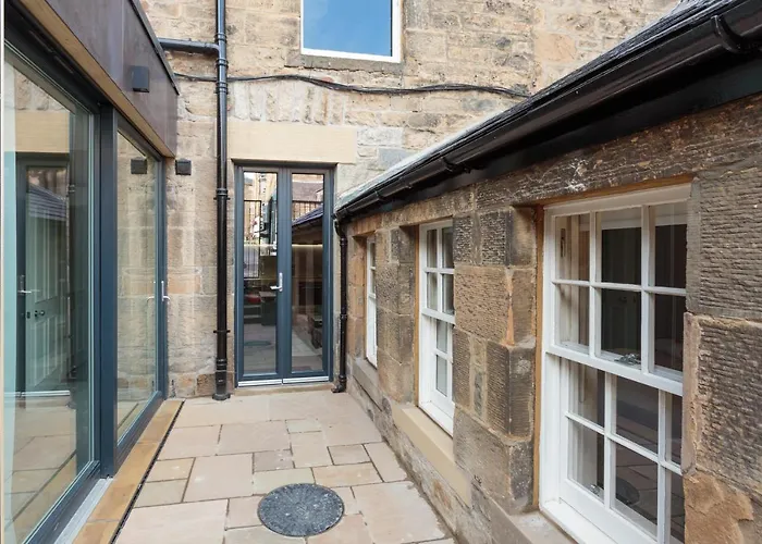 Dragon - Centre 2 Bed *