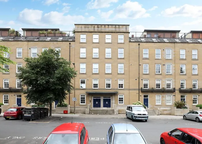 Joivy Spacious 2 Bed,2 Bath Flat, Free Parking And Rooftop Terrace Édimbourg