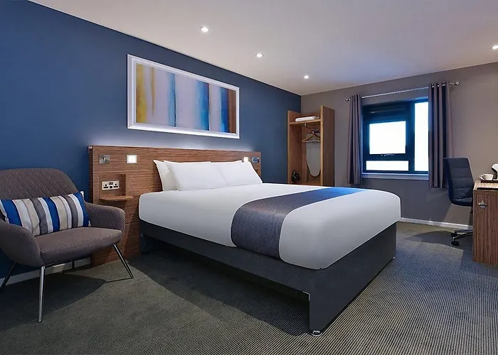 Travelodge Edinburgh Park ホテル 3*