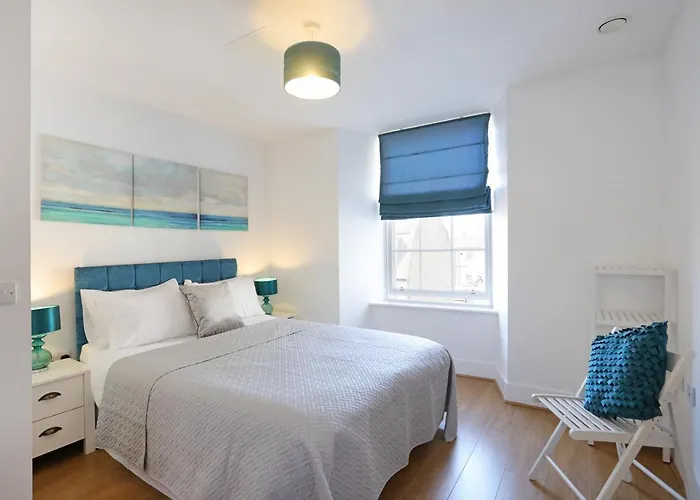 The Shandwick Place No 2 *