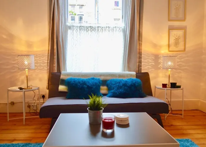 Fringe Base With Garden Near The Meadows شقة إدنبرة