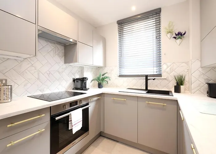 Apartamento Joivy Modern 1 Bed Flat In West End, Close To Princes Gardens