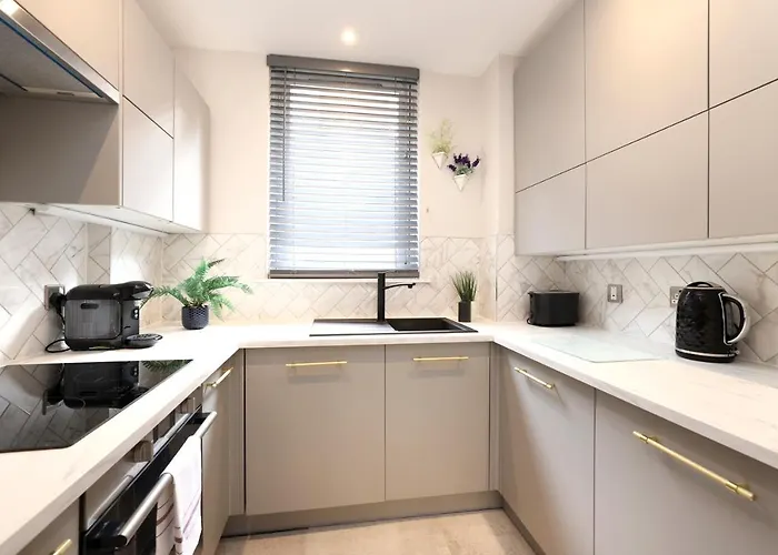 Apartamento Joivy Modern 1 Bed Flat In West End, Close To Princes Gardens