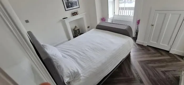 Castle Terrace 1 Bed Looking Onto Castle - Sleeps Upto 4 Apartmán Edinburgh