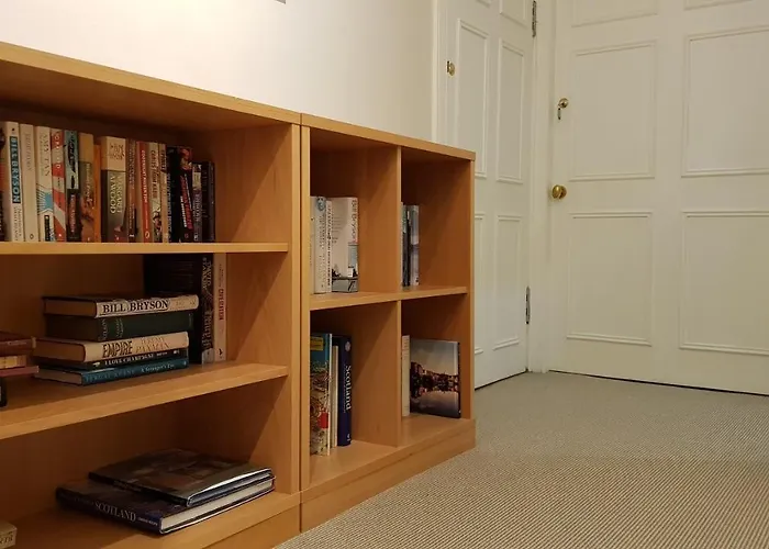 Gorgeous 3-bedroom Edinburgh