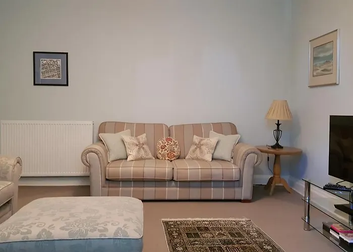 Gorgeous 3-bedroom Edinburgh